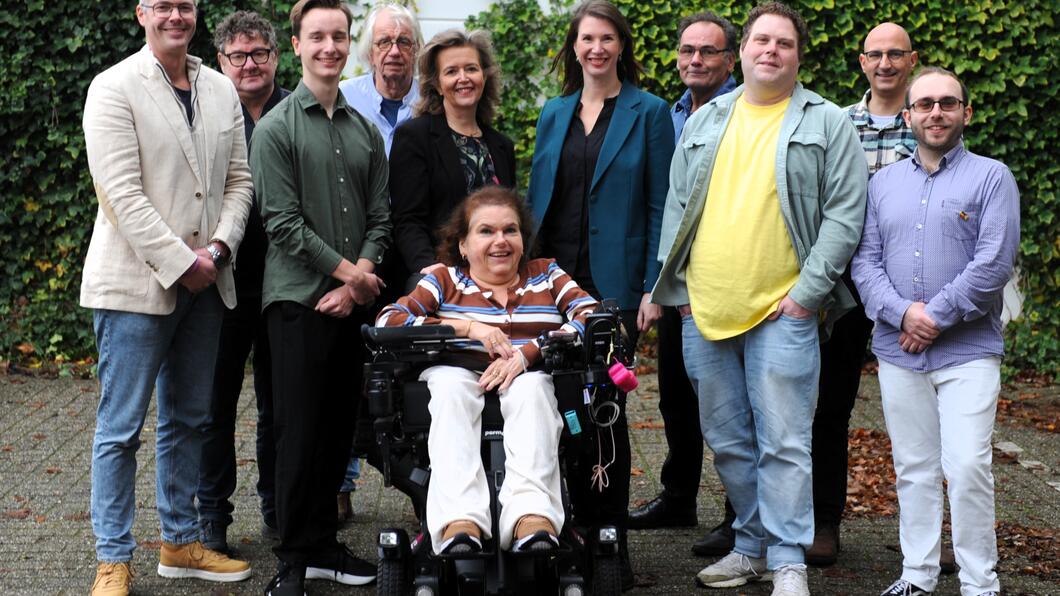 Groepsfoto top 12 kandidaten (-plek 10)